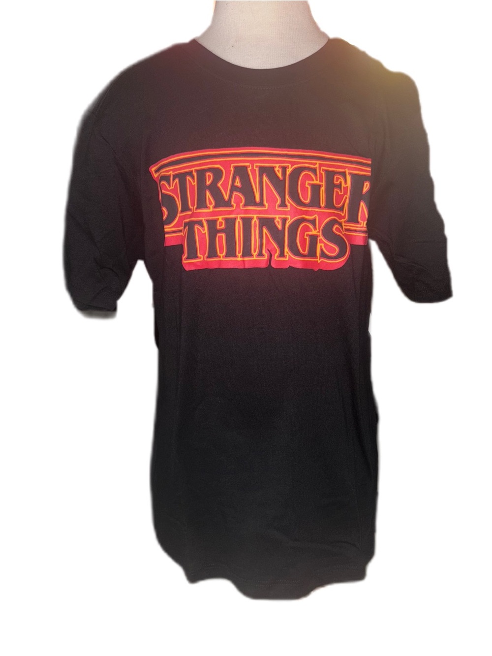 Netflix Black T‑Shirt with Red-Orange Stranger Things Logo L (10/12)